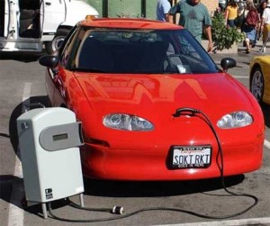 Θαλασσινό νερό θα «κινεί» ηλεκτρικά αυτοκίνητα