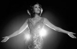 «Έφυγε» η βασίλισα της μπαλάντας Whitney Houston
