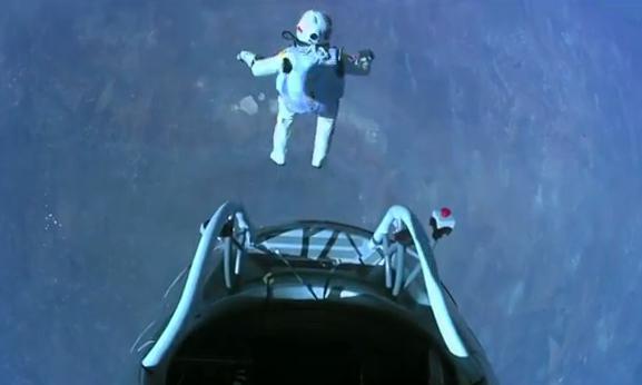 Red Bull Stratos – Ελεύθερη πτώση από την άκρη του διαστήματος !