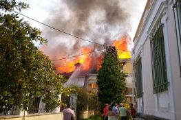 Πυρκαγιά στη παλιά πόλη της Λευκάδας