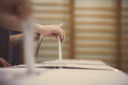 Αυτοδιοίκηση: Καταργείται η απλή αναλογική με νέο εκλογικό νομοσχέδιο