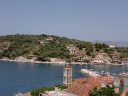 «Είναι μόνο τα υπόσκαφα;»- άρθρο της Ράνιας Πάλμου