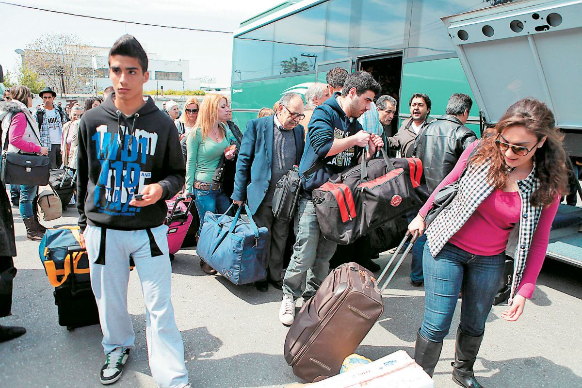 ΚΚΕ Λευκάδας: Λεωφορεία για ετεροδημότες