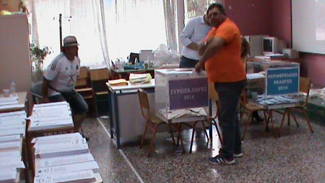 Μεγάλη αποχή στις σημερινές εκλογές